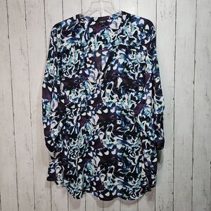 Torrid Woman's Harper Floral Georgette ¾ Roll Tab Sleeve Blouse Shirt Size 6X.